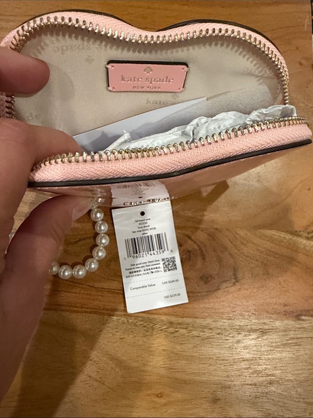 NWT Kate Spade New York Love Shack 3D Heart Wristlet - Picture 4 of 4